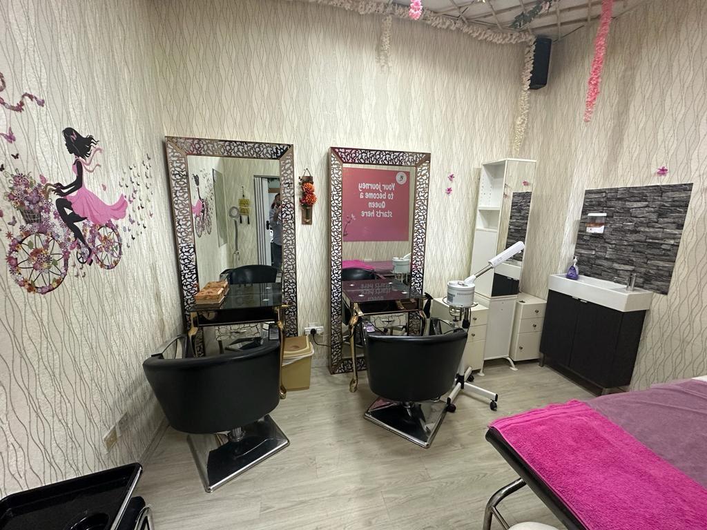 blended queens beauty salon dubai 3